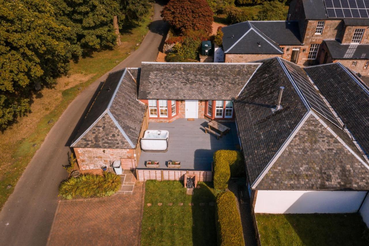 Auchendennan Farm Self Catering Cottages Balloch Exterior foto