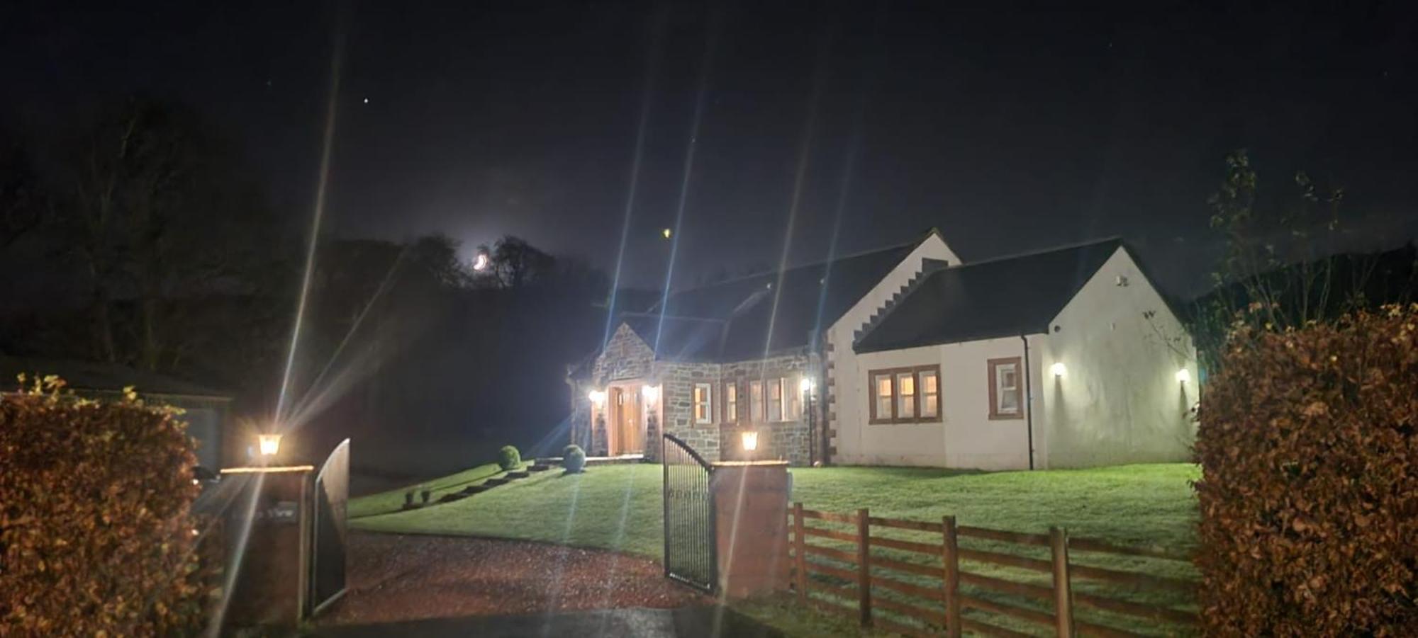 Auchendennan Farm Self Catering Cottages Balloch Exterior foto